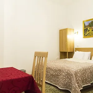 Authentic Akacfa Appartement