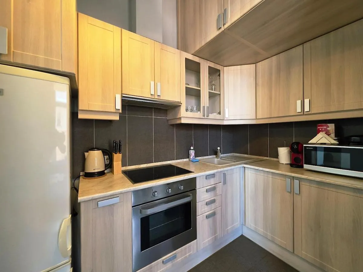 Gold Leaf Apartment In The City Center Budapest